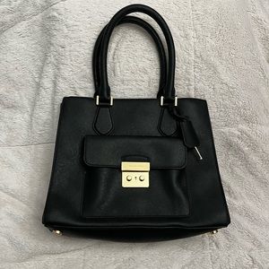 MICHAEL KORS BRIDGETTE SMALL NS MESSENGER BAG BLACK GOLD. Good used condition.